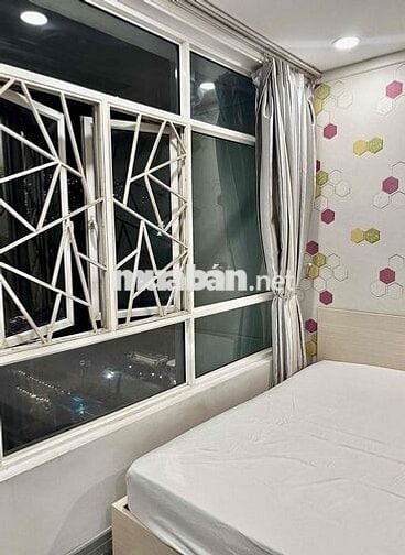 Share phòng trong chung cư Phú Hoàng Anh gần DH TDT