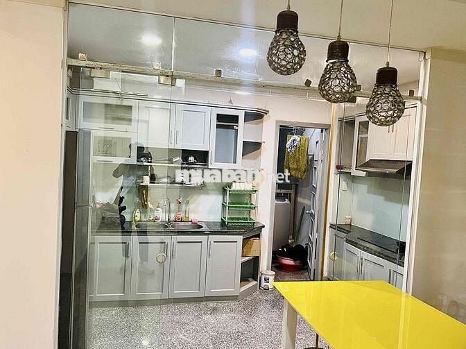 Share phòng trong chung cư Phú Hoàng Anh gần DH TDT