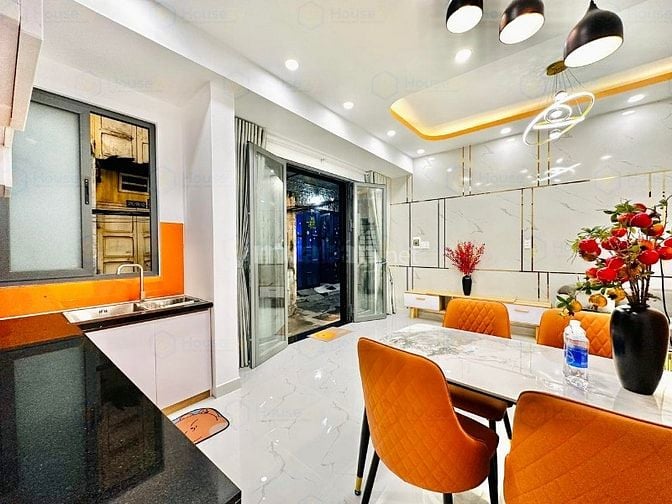 Bán nhà cực êm Nơ Trang Long, P.12 – 2,47 tỷ, 1 trệt 2 lầu, sổ riêng !