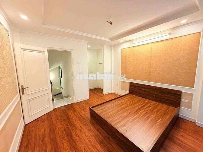 DT 34 M x6 TẦNG MT 4,2 M  phố Thuỵ khuê gồm 3 ngủ