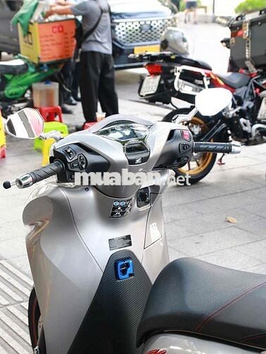Honda SH 350i 2022 Bạc 6000 km