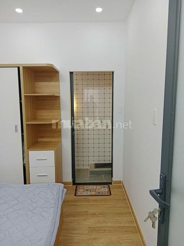 SIÊU PHẨM NHÀ ĐẸP FULL NỘI THẤT XỊN, HXH GẦN SÂN BAY, 2 TẦNG 2PN, SỔ A