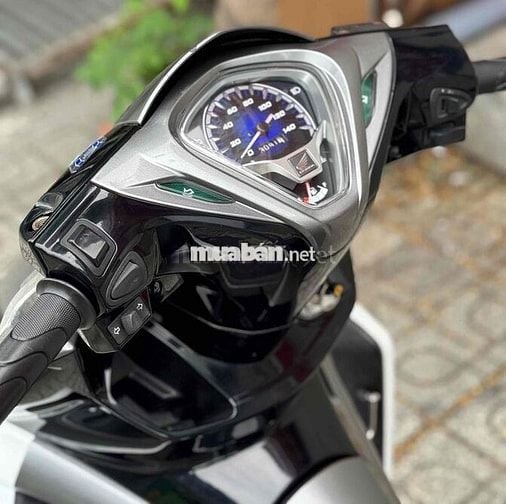 Honda Air Blade Thể thao bstp 9 chủ