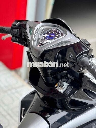 Honda Air Blade Thể thao bstp 9 chủ