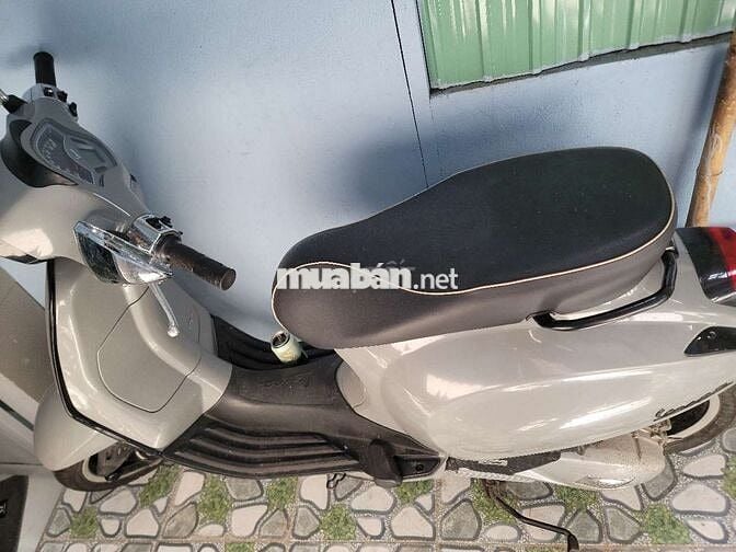 Vespa sprint sbs chính 1 đời chủ xe nữ đi 90% mới!