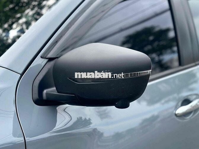 Nissan Navara 2023 VL 2.3 AT 4WD - 24000 km