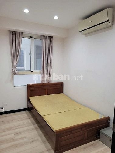 Cần bán căn hộ Phú Thọ, Quận 11, căn góc 2PN,74m2 nhà làm lại mới đẹp