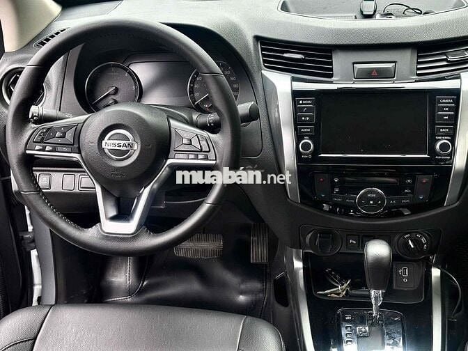 Nissan Navara 2023 VL 2.3 AT 4WD - 24000 km