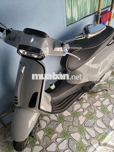 Vespa sprint sbs chính 1 đời chủ xe nữ đi 90% mới!