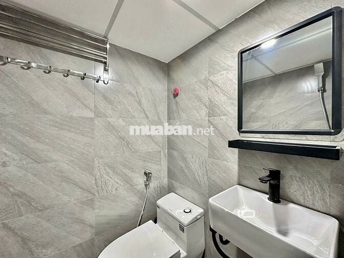 Studio cửa sổ, full nội thất rộng 35m2 giá 5tr gần landmark 81