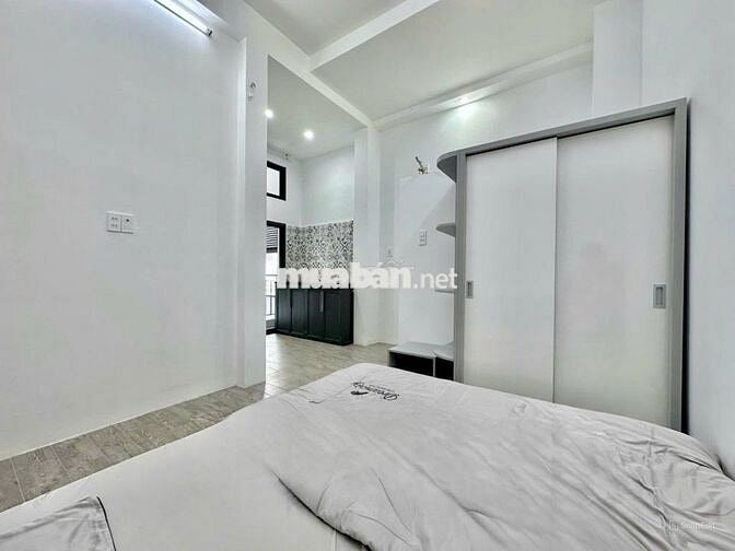 Studio cửa sổ, full nội thất rộng 35m2 giá 5tr gần landmark 81