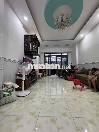 Bán nhà 3 tầng, 4x12 ngay kênh Tham Lương, 4PN, hẻm oto, 4,2T TL