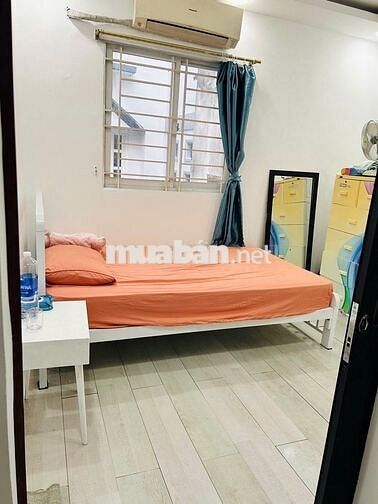 Bán nhà hẻm ba gác CMT8, P4- 1 trệt, 2 lầu, 4pn, 3WC- full nội thất