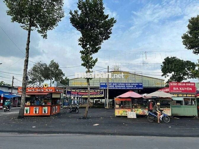 Bán đất mặt tiền D1 Chợ Quang Vinh 2