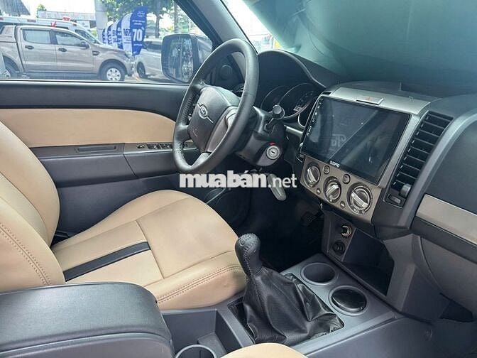 FORD EVEREST 2014 SỐ SÀN_XE CHÍNH HÃNG BÁN RA