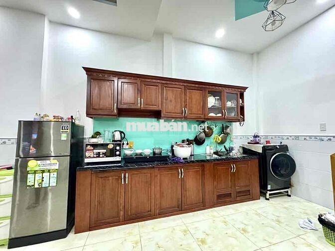 Bán nhà 3 tầng, 4x12 ngay kênh Tham Lương, 4PN, hẻm oto, 4,2T TL