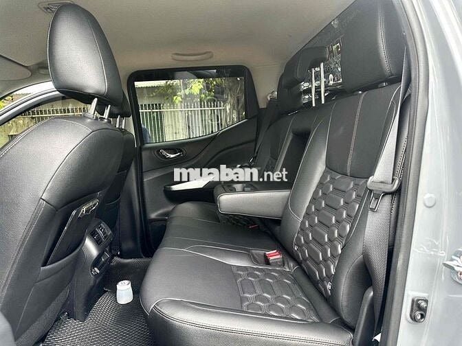 Nissan Navara 2023 VL 2.3 AT 4WD - 24000 km