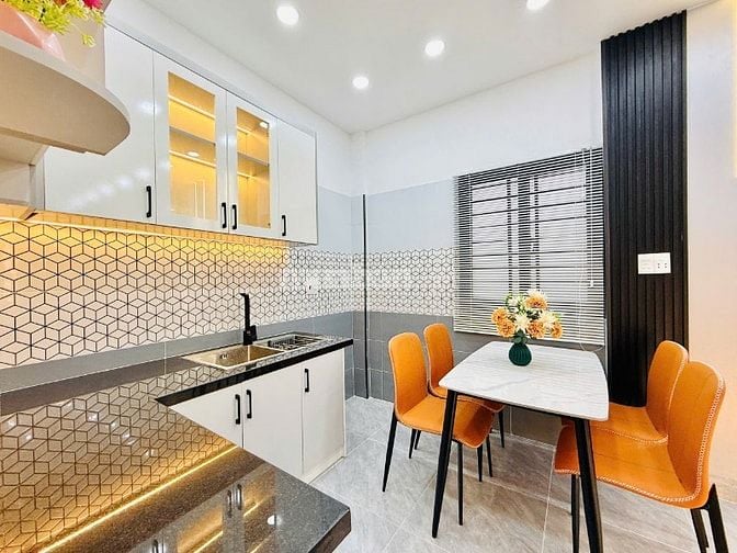 Trung Tâm Phú Nhuận 🌿 Nhà Đẹp Nguyễn Kiệm - Chỉ 3 Tỷ 6