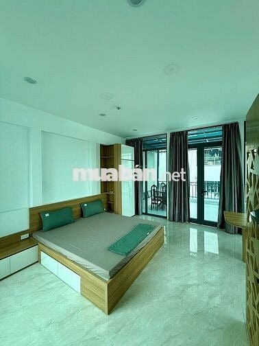 CHO THUÊ PENHOUSE FULL NỘI THẤT BAN CÔNG VIEW HỒ NGỌC KHÁNH - KIM MÃ