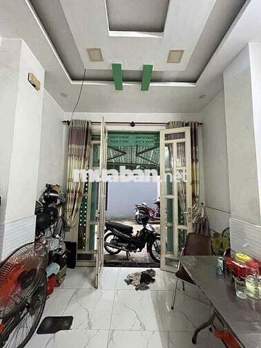 NHÀ NGAY LÊ ĐÌNH CẨN GIÁP TỈNH LỘ 10 ,TÊN LỬA- 3TẦNG- 3x10- GIÁ 3.8 TỶ