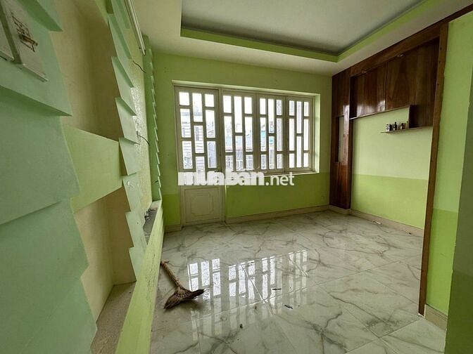 BÁN GẤP NHÀ HẺM 1225 PHẠM THẾ HIỂN, P5, Q8 3 LẦU 1 THƯỢNG DTS 233M