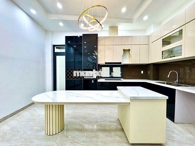 Nhà phố hẻm oto Nguyễn Thượng Hiền