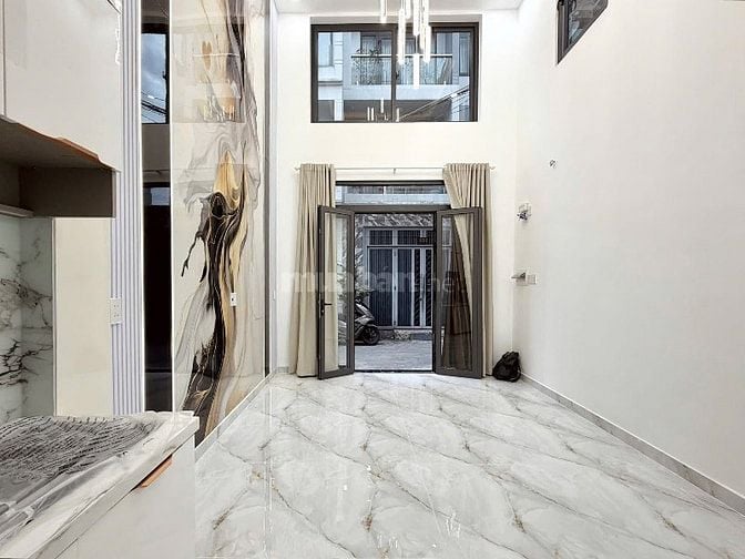 Bán nhà đẹp 5 tầng THANG MÁY 300/21/6 Nguyễn Thái Sơn p4 Gò Vấp