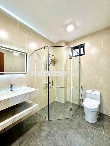 Nhà phố hẻm oto Nguyễn Thượng Hiền