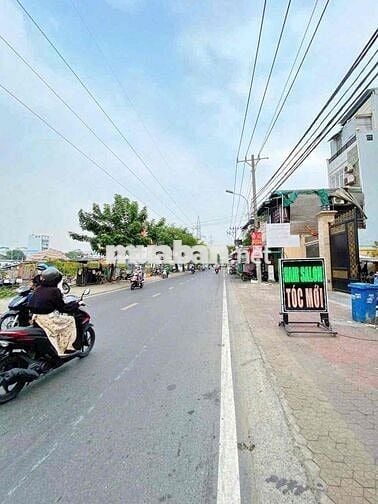 Bán nhà mặt tiền Trần Xuân Soạn khu dân cư sầm uất