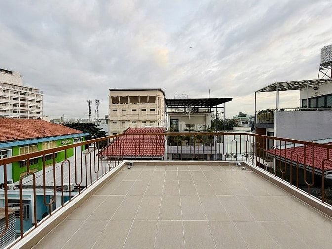 Bán nhà đẹp 5 tầng THANG MÁY 300/21/6 Nguyễn Thái Sơn p4 Gò Vấp