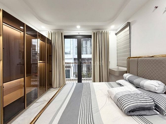 Bán nhà đẹp 5 tầng THANG MÁY 300/21/6 Nguyễn Thái Sơn p4 Gò Vấp