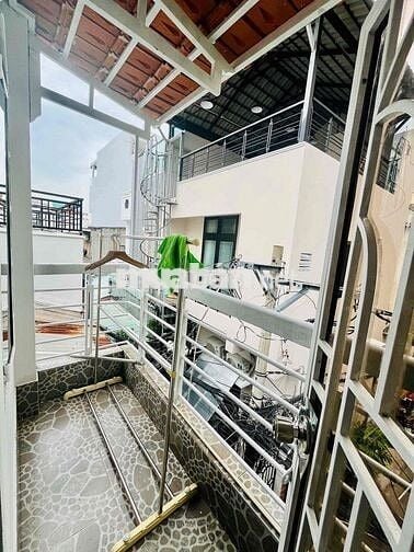 CHO THUÊ NHÀ MỚI HXH - FULL NỘI THẤT - GẦN MẶT TIỀN NGUYỄN HỮU CẢNH