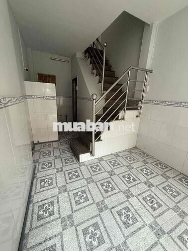 nhà hẻm đuong bình đông,. p15 quận 8