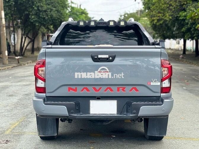 Nissan Navara 2023 VL Xám Đã Chạy 24.000 Km