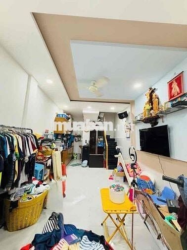 Bán nhà 3 tầng ,đường Nguyễn Thái bình, quận Tân bình