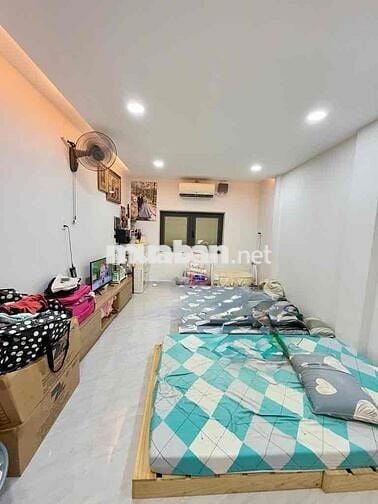 Bán nhà 3 tầng ,đường Nguyễn Thái bình, quận Tân bình