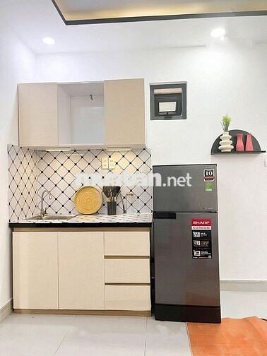 PHÒNG ĐẸP MỚI XÂY - BẢO VỆ - THANG MÁY GẦN SÂN PHÚ THỌ