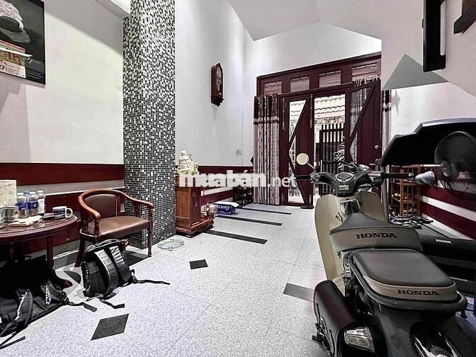 Bán Nhà 5 Tầng - 5 Phòng Ngủ - Lạc Long Quân,Bảy Hiền ,Tân Bình