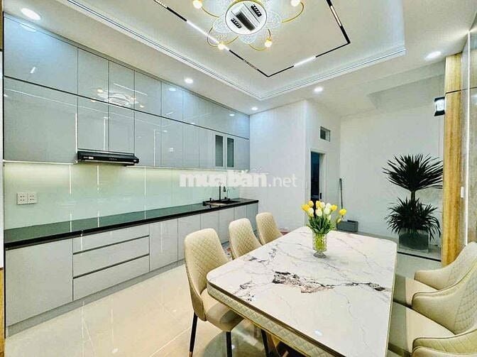 🤩🤩. nhà đẹp gò vấp 4 tầng nội thất cao cấp hẻm xe hơi 7 đồng tí