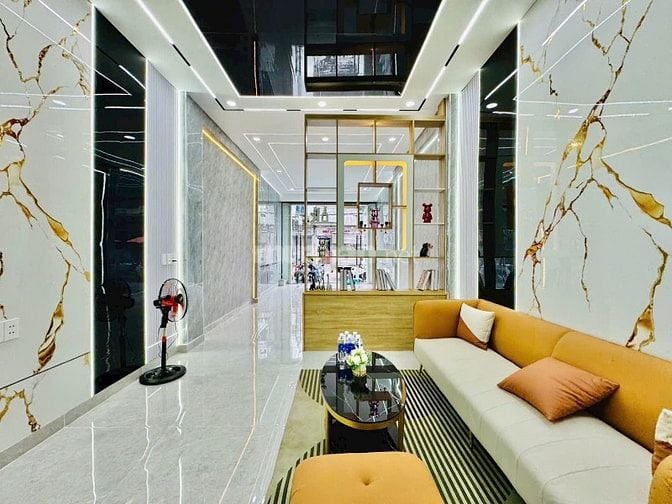 Mặt tiền Phạm Văn Chiêu tiện kinh doanh 80m2 ngang 4 giá 5tỷ5 SHR