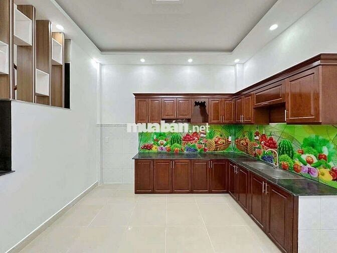 Nhà 1 trệt 2 lầu sân thượng hẻm 17 liên khu 5_6 BHH B bình tân