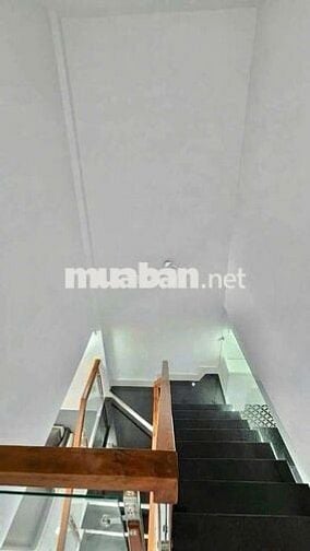 Cho Thuê Nhà 1 Trệt 1 Lầu 2PN 5x14m Hẻm 944 Huỳnh Tấn Phát