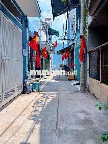 Nhà Hẻm Trương Phước Phan (4x12m) 1 Lầu 2 Phòng - 2 WC .