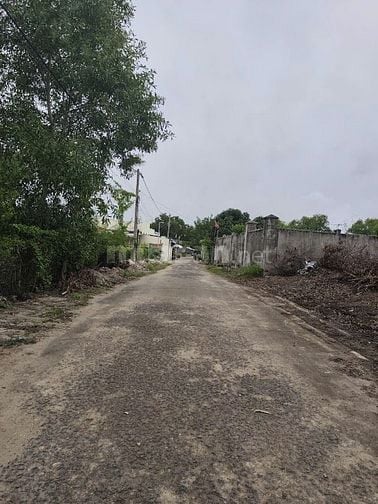 Chủ gửi bán lô đất ngay trường Mầm Non Lộc An giá 1.4 tỷ sổ sẵn