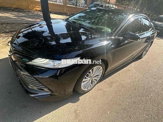 Toyota Camry 2021 2.5Q - 82000 km