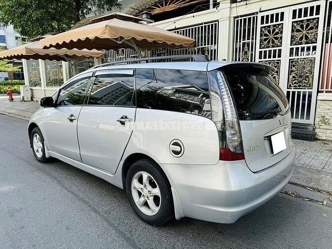 Mitsubishi Grandis 2006 Bạc 78.000 km cọp hiếm