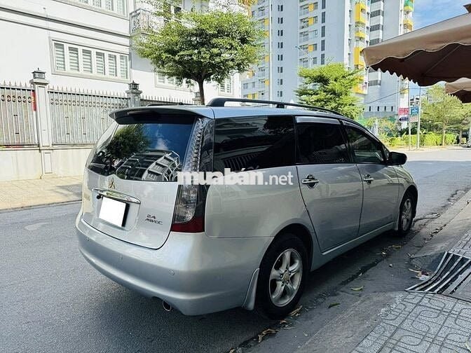 Mitsubishi Grandis 2006 Bạc 78.000 km cọp hiếm