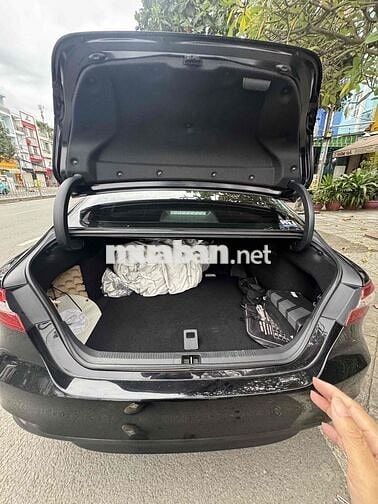 Toyota Camry 2021 2.5Q - 82000 km