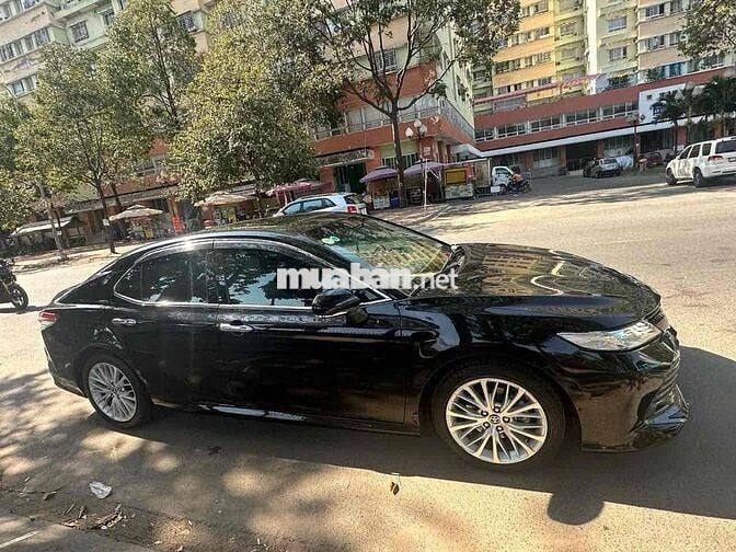 Toyota Camry 2021 2.5Q - 82000 km