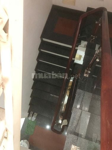 Cc bán nhà 2 tầng tại 68/28 Ngô Chí Quốc